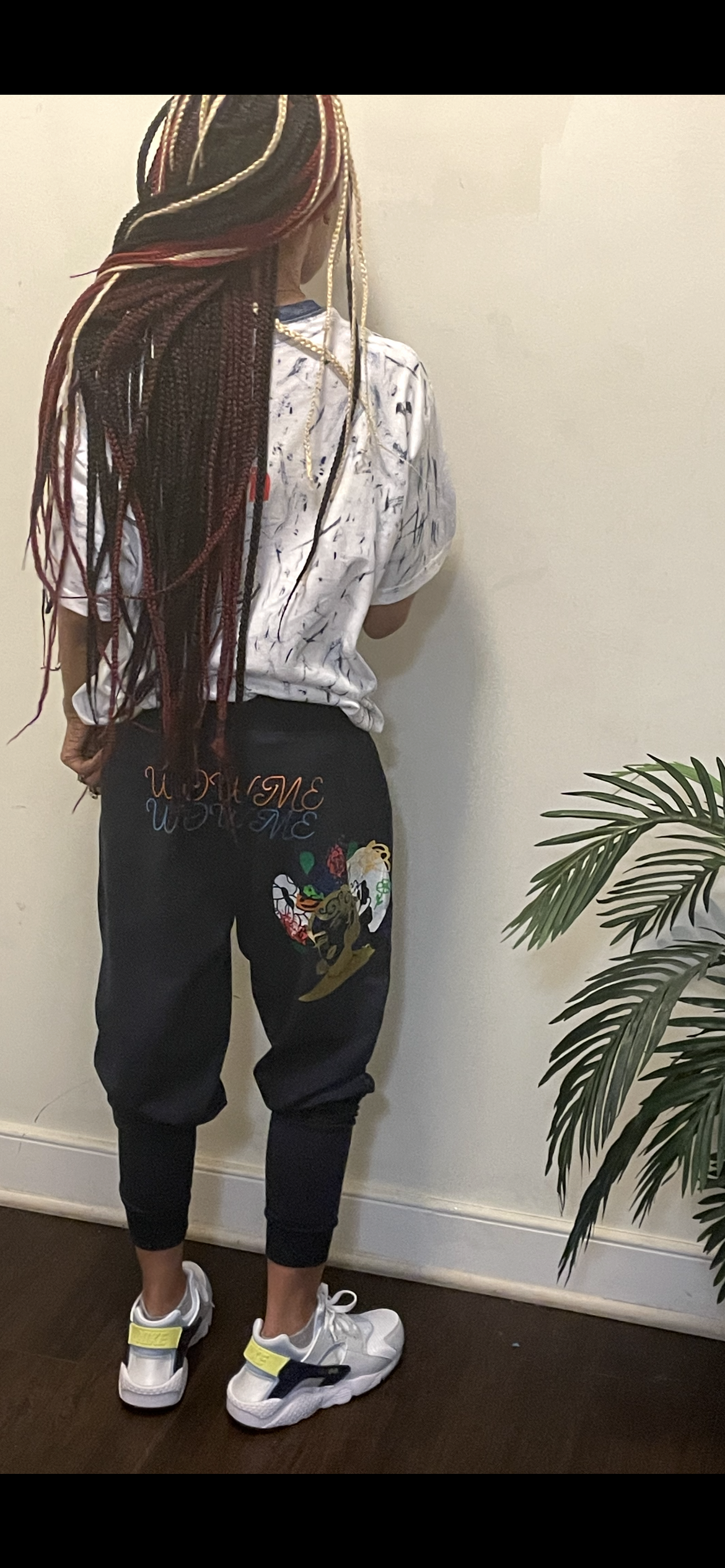 Short sleeve shirt or long sleeve and sweatpants