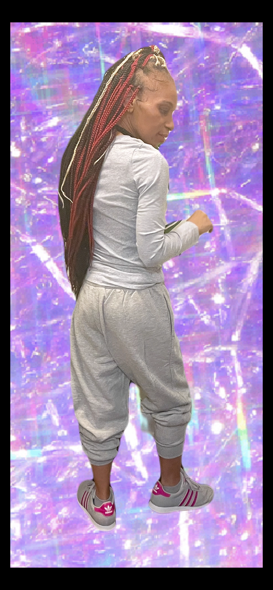 Long sleeve shirt and sweatpants